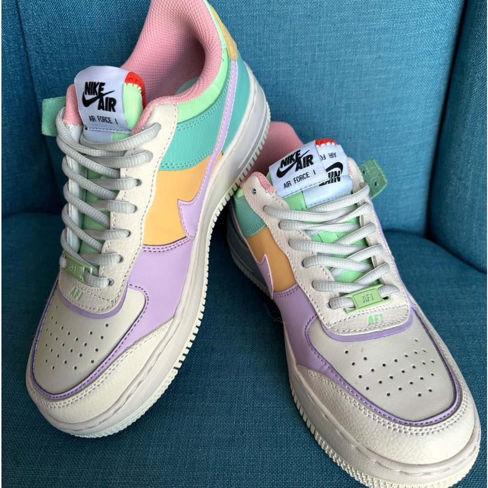 NEW Nike Air Force 1 • women’s 8.5
